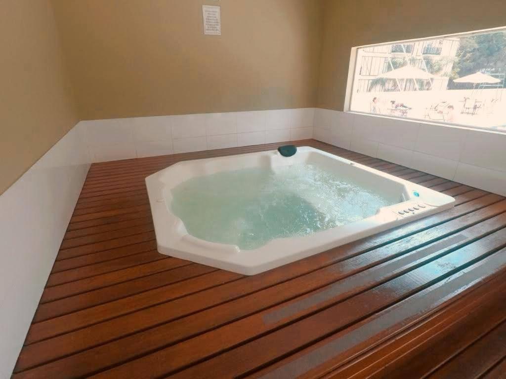 Live Suites Itaipava Luaran gambar