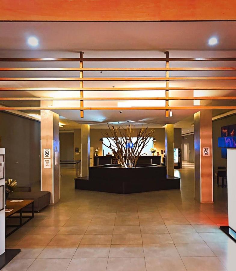 Live Suites Itaipava Luaran gambar